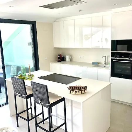 Luxury Penthouse Jacobo - The View Apartment *